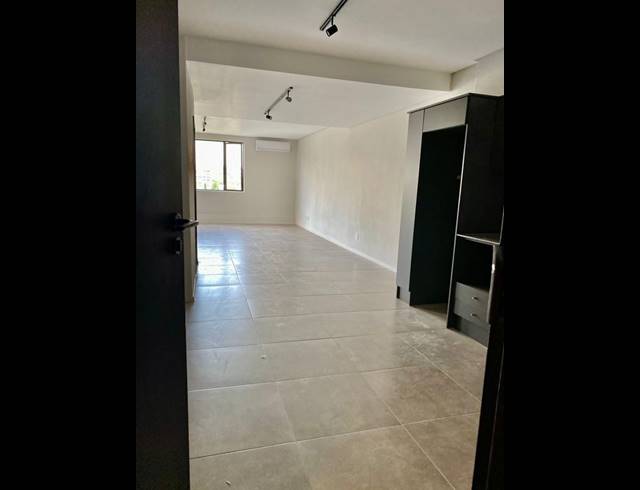 2 BEDROOM PROPERTY TO RENT IN SANDTON CBD